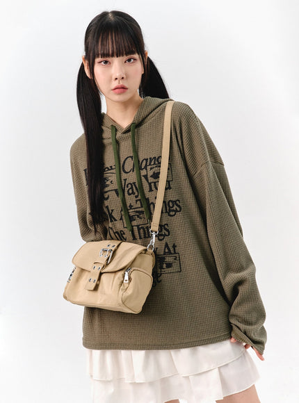 comfy-graphic-hoodie-sweatshirt-is322