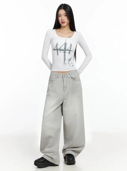 graphic-print-slim-long-sleeve-tee-ia508