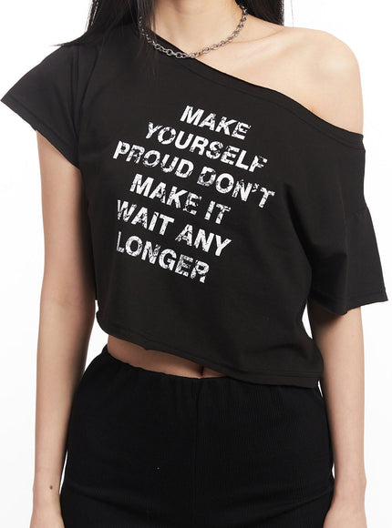 Off-Shoulder Graphic Crop Top CA514