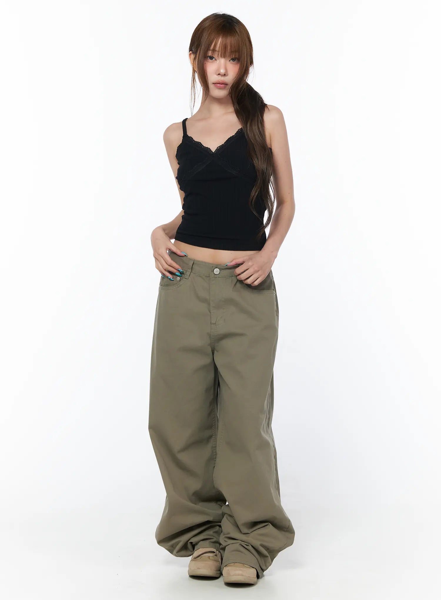 relaxed-fit-wide-leg-pants-cy529