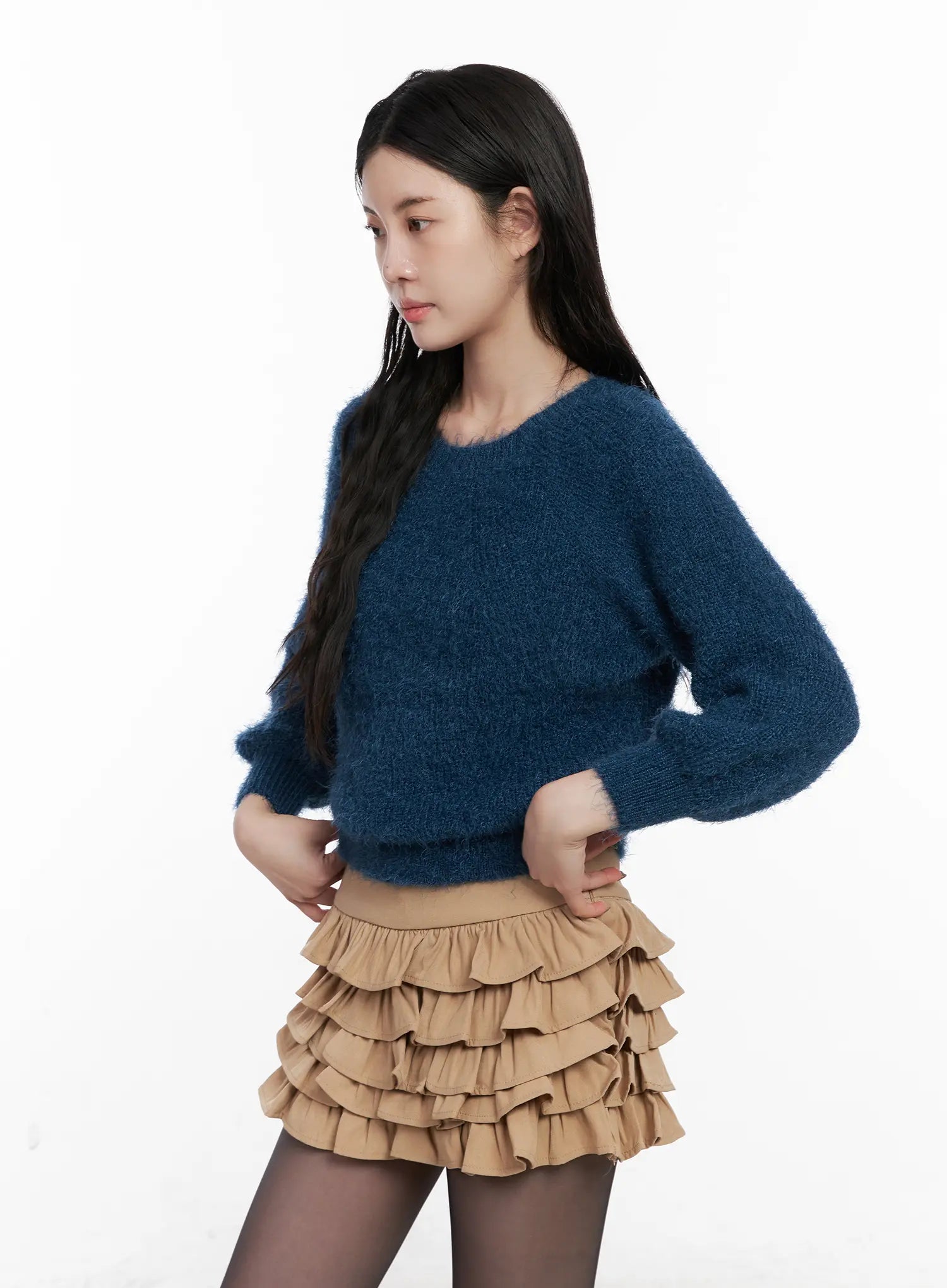 cozy-round-neck-sweater-cn512