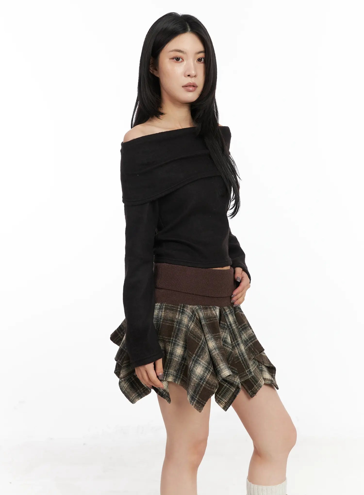 warm-off-shoulder-crop-top-cn528