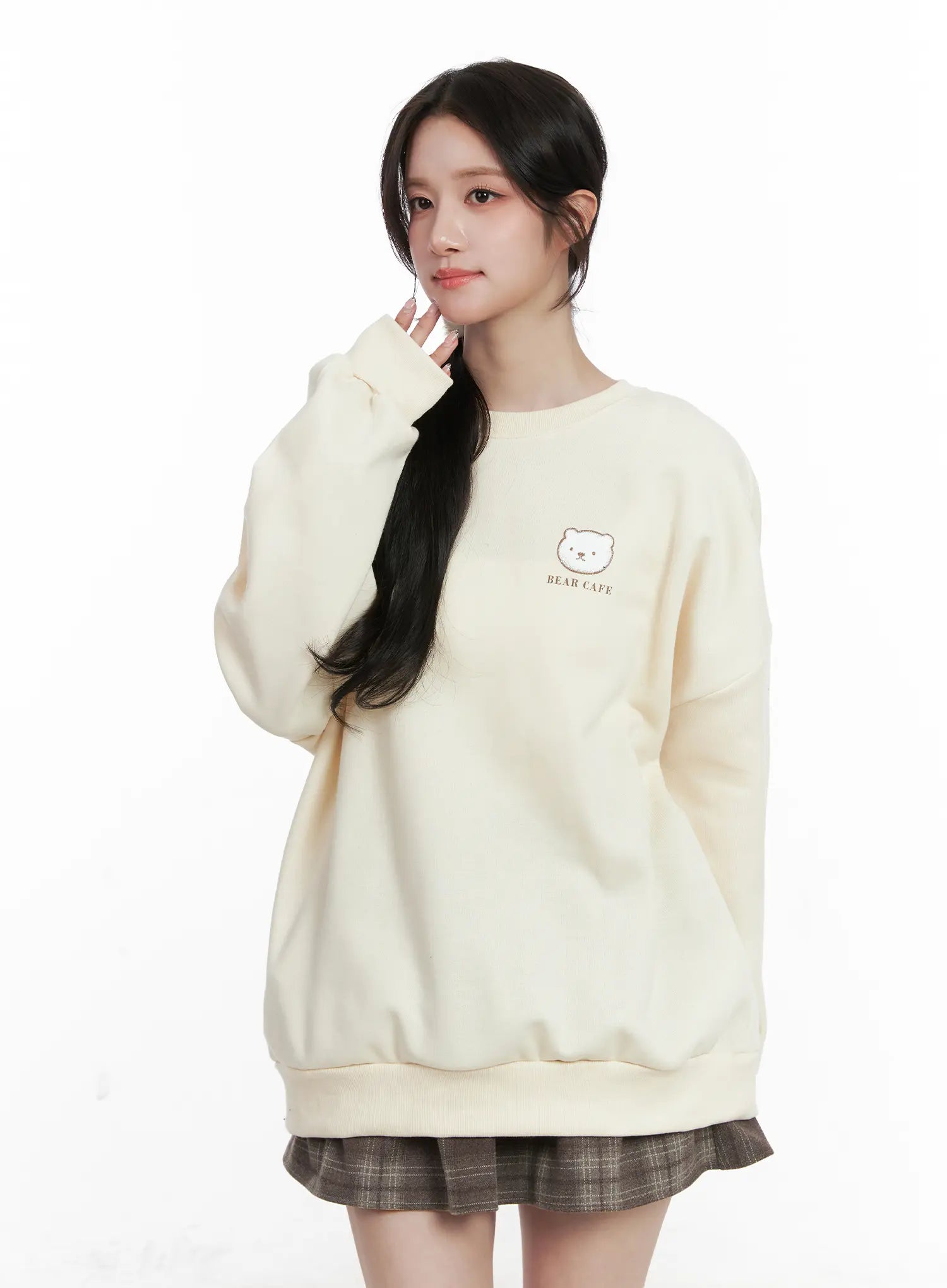 bear-cafe-graphic-sweatshirt-cn527