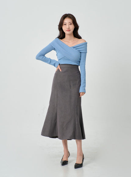 Off-Shoulder Cross Knit Long Sleeve T-Shirt IN07