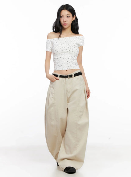 star-print-off-shoulder-crop-top-ig508