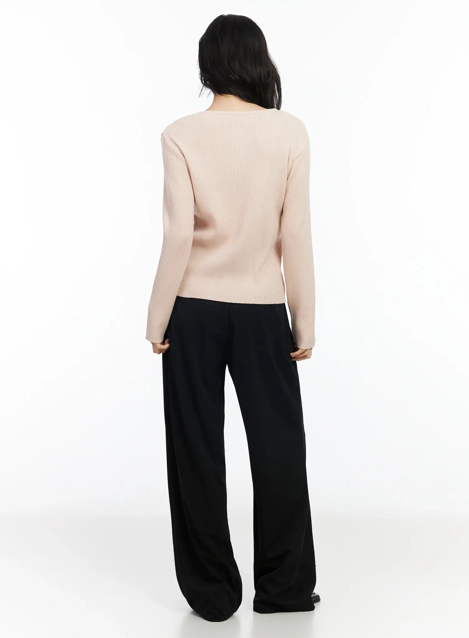 basic-slim-round-neck-cardigan-im524