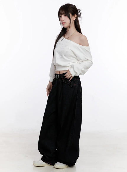 Cat Print Off-Shoulder Cropped Sweatshirt CO501