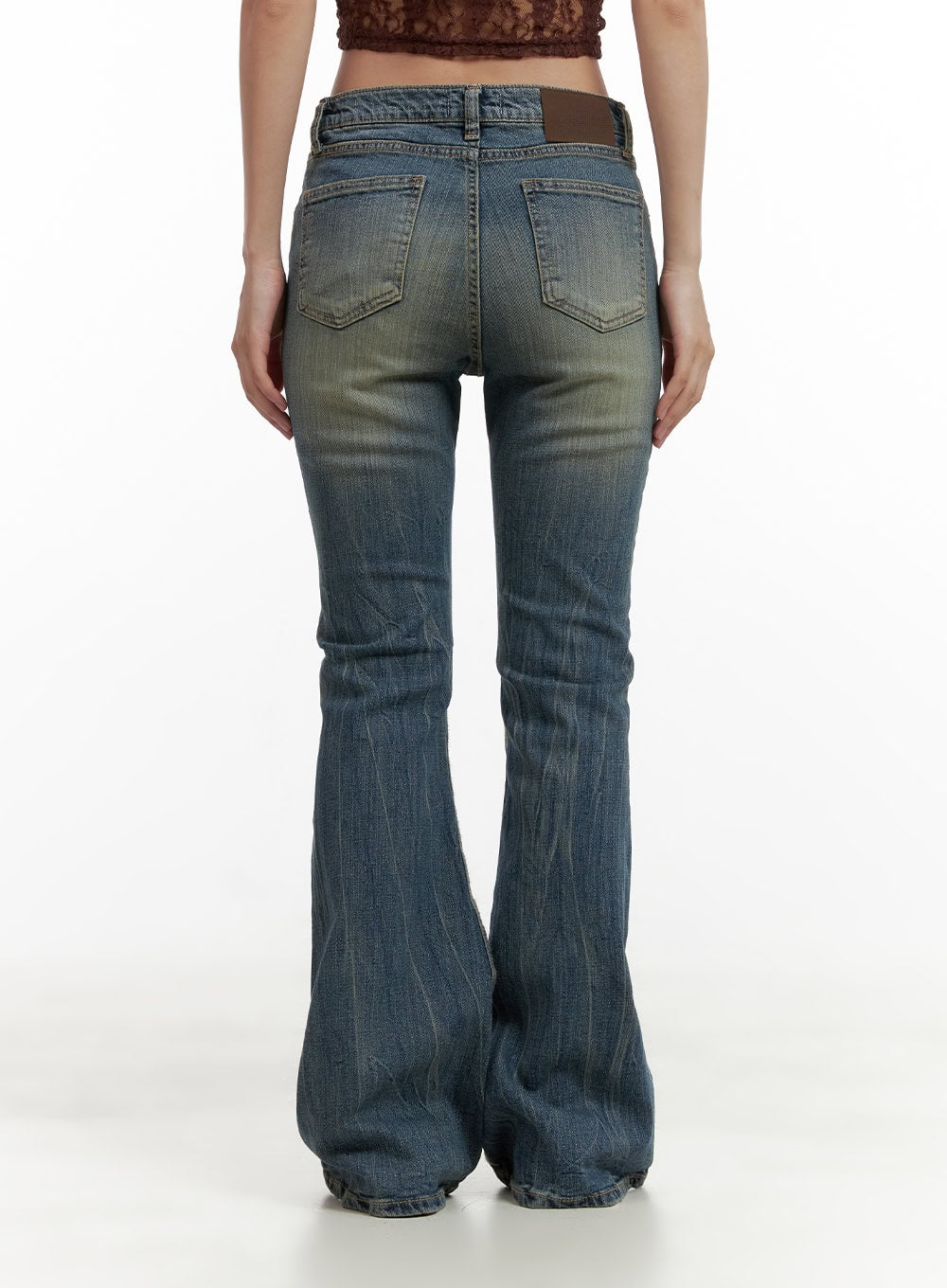 destroyed-washed-bootcut-jeans-cu405