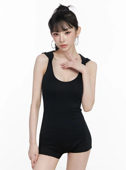 sleek-hooded-jumpsuit-iy511