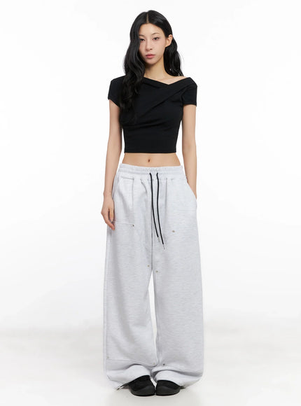 wide-leg-stud-accent-sweatpants-ig508