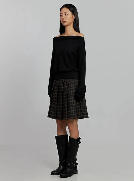 boat-neck-long-sleeve-top-ij502