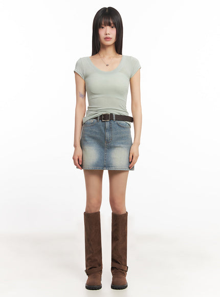 slim-fit-slightly-sheer-top-ia528