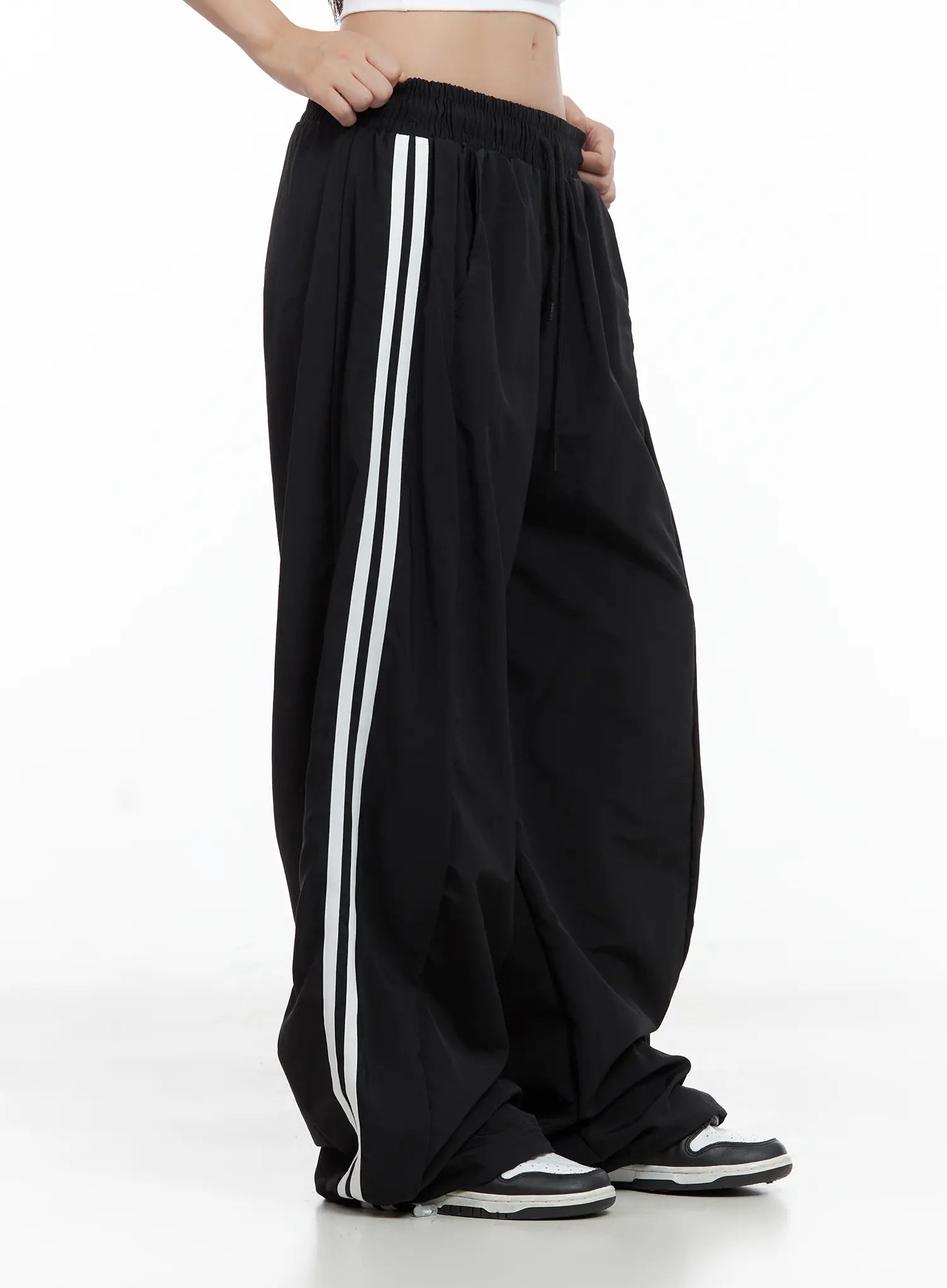 striped-wide-leg-nylon-track-pants-cl509