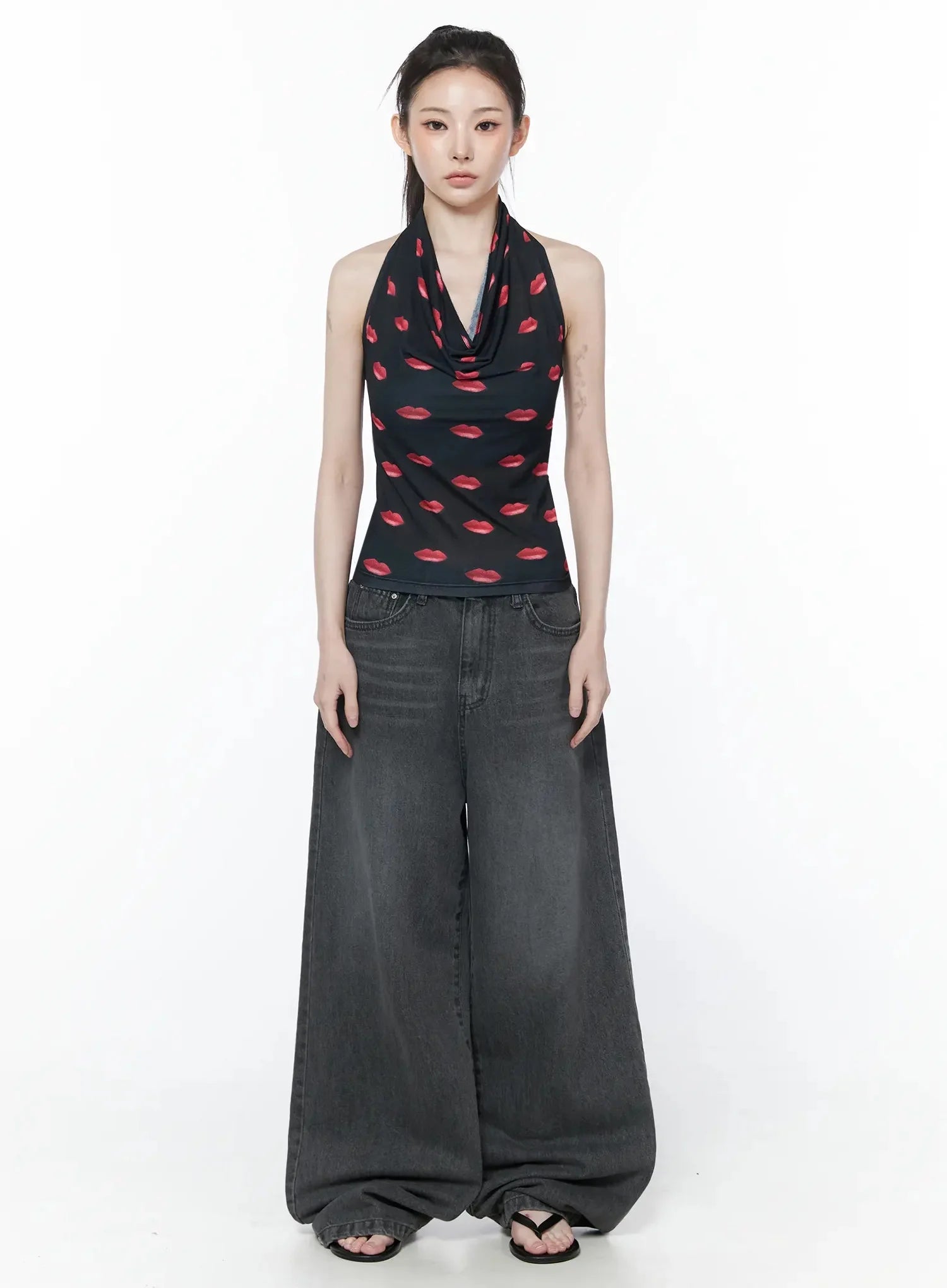 shia-vintage-wash-wide-leg-jeans-iy514