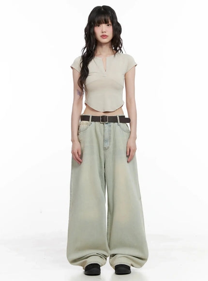 minimalist-v-neck-crop-top-il531