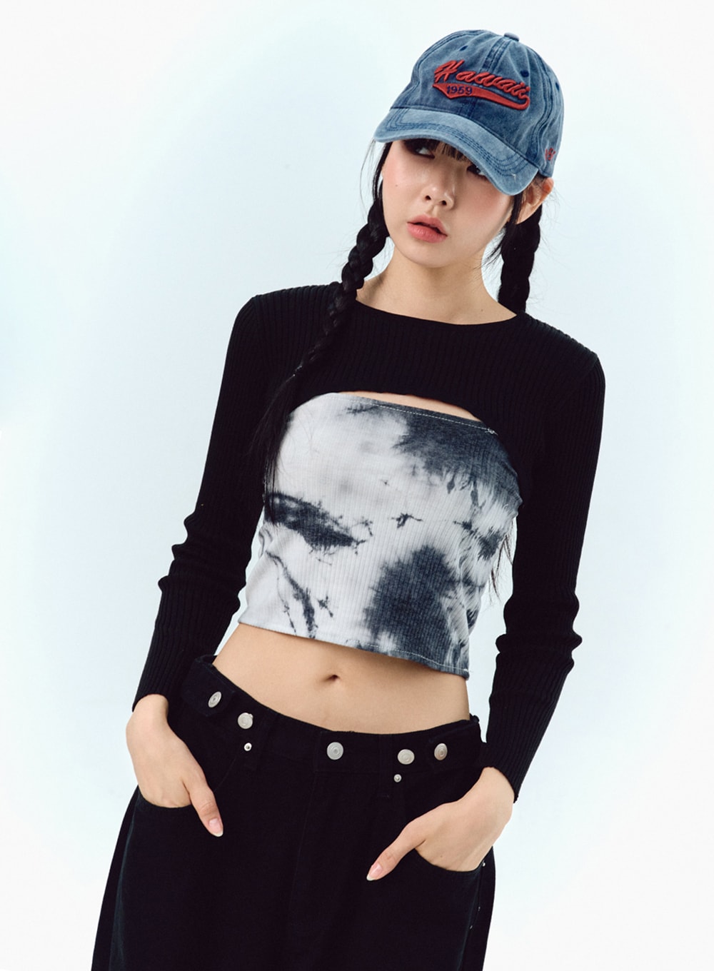 Long Sleeve White and Black Baseball Crop Top Cropped 