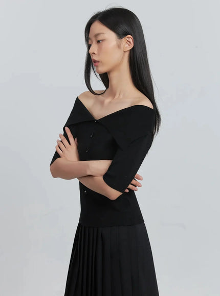 off-shoulder-buttoned-tee-iu512