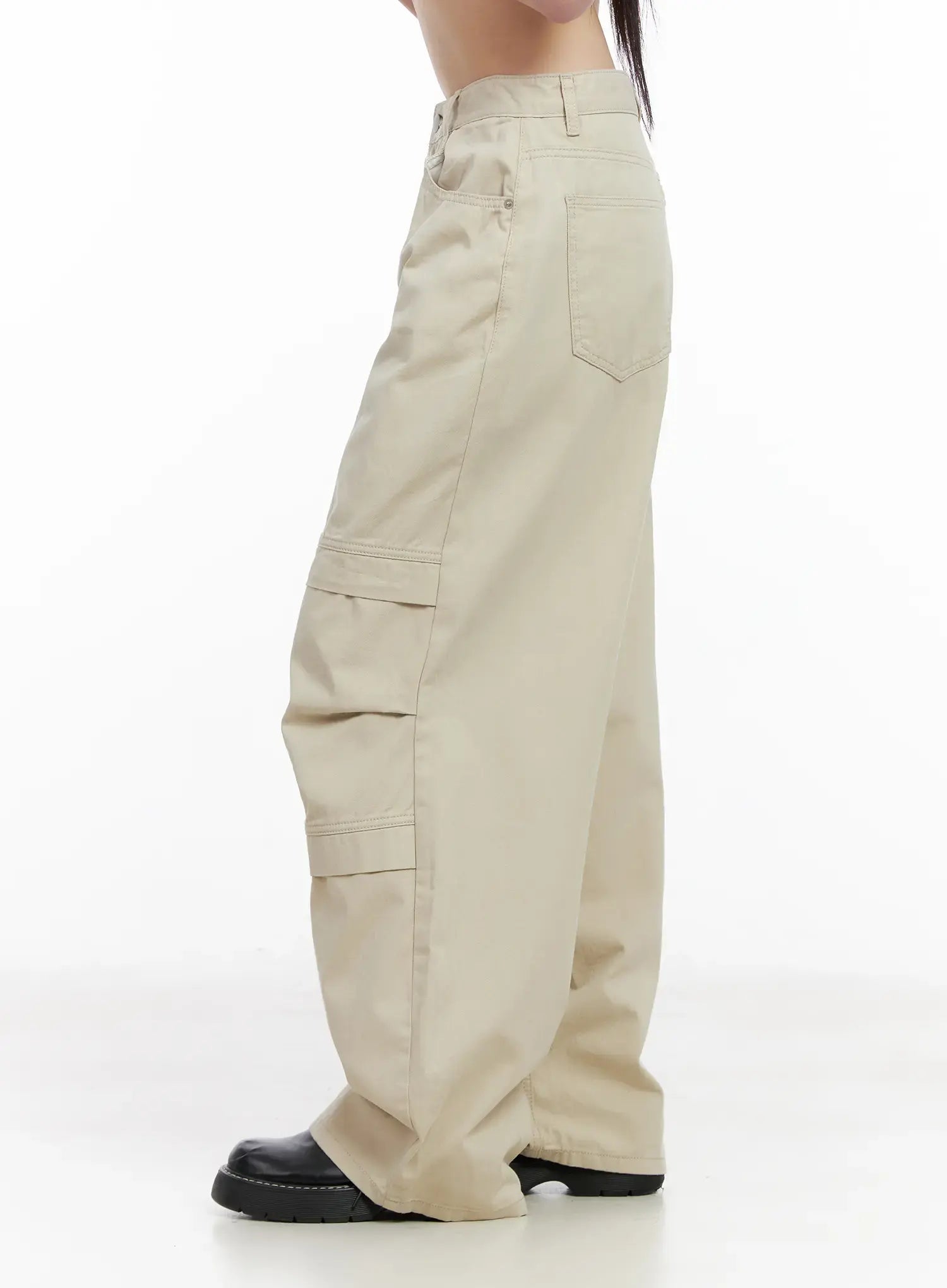 wide-leg-pin-tucked-pants-cm512