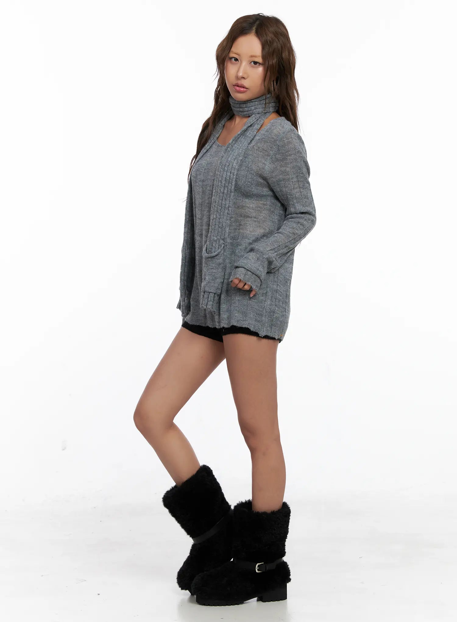 round-neck-long-sleeve-scarf-top-cs524