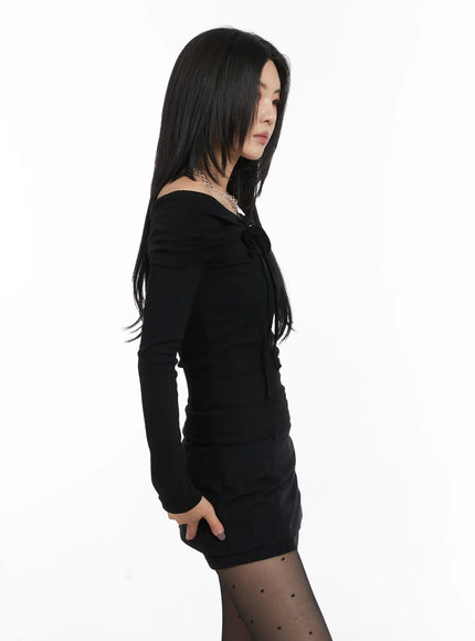 Elegant Off-Shoulder Long Sleeve Top CD508