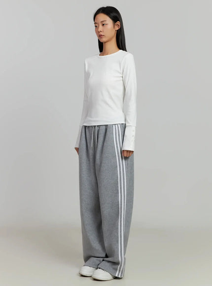 button-sleeve-ribbed-top-ij505