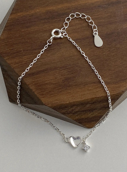 woolf-heart-drop-line-bracelet-iu506