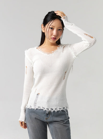 ripped-sweater-cl307