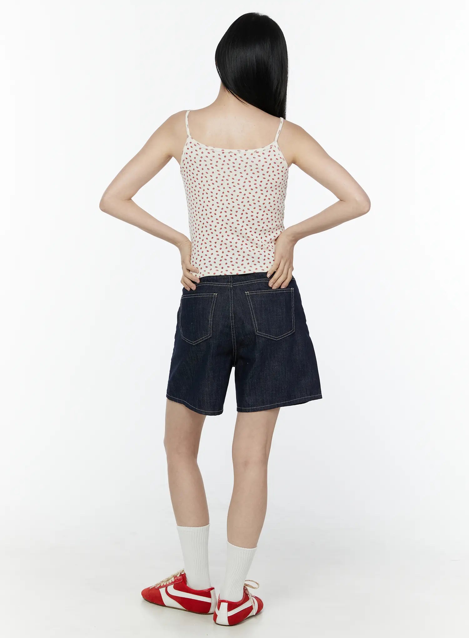 polka-dot-sleeveless-top-iu505