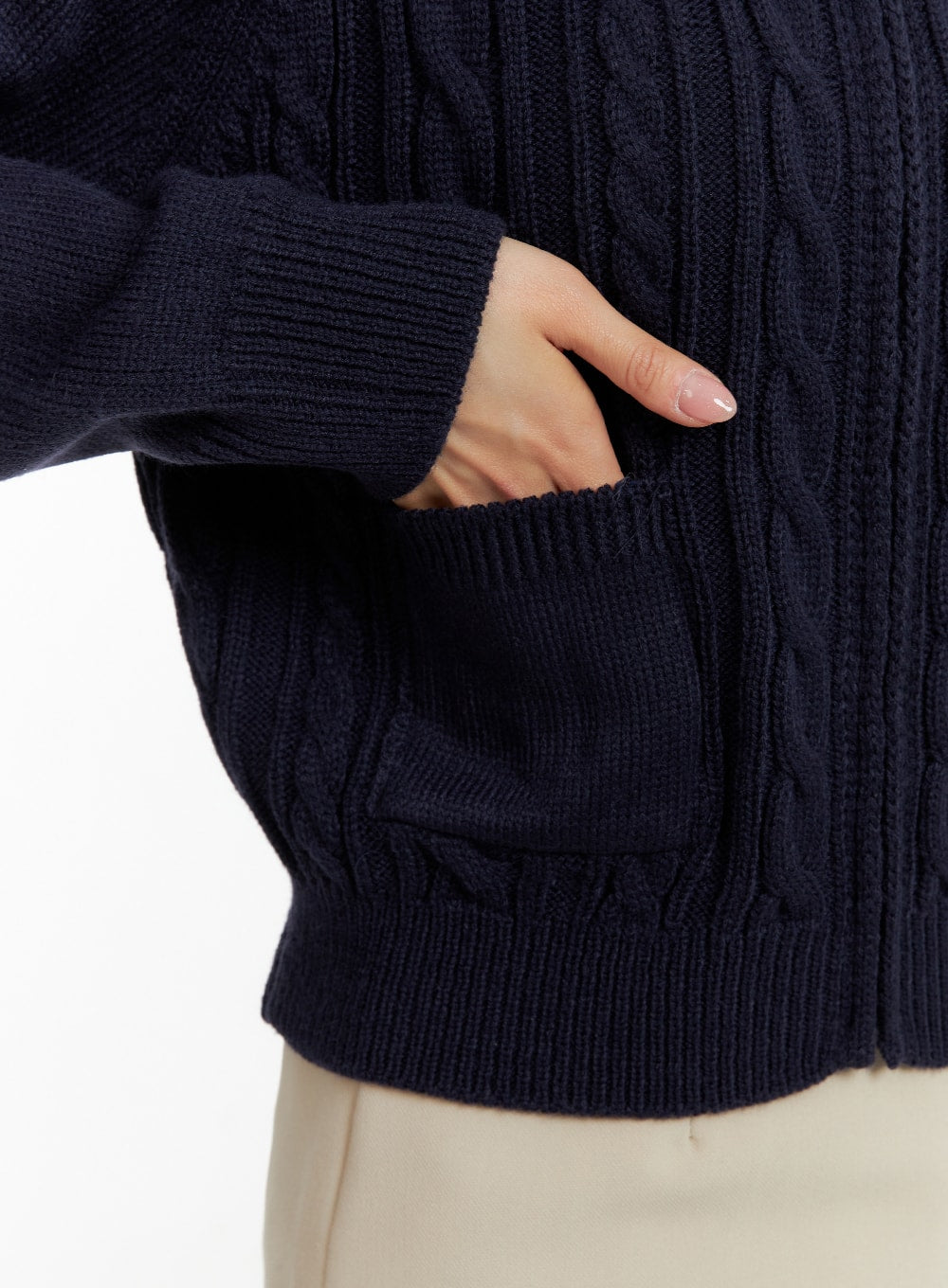cable-knit-zip-up-sweater-of414