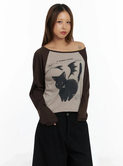 Contrasting Graphic One-Shoulder Top IN528