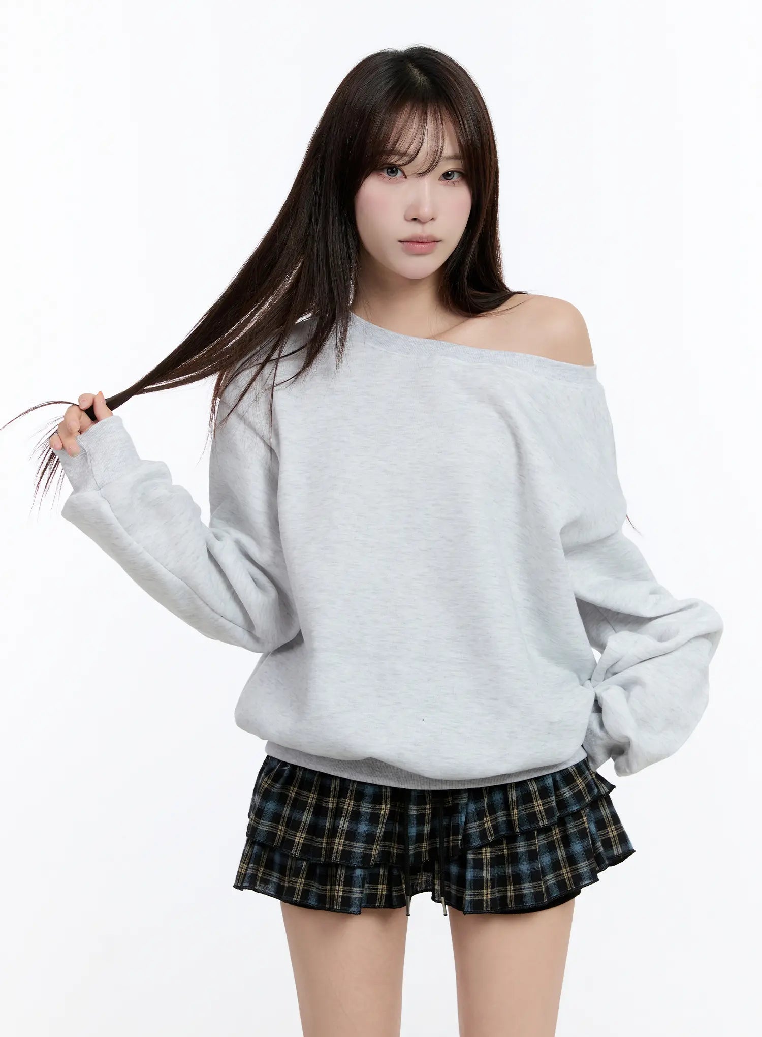 casual-off-shoulder-sweatshirt-cn524