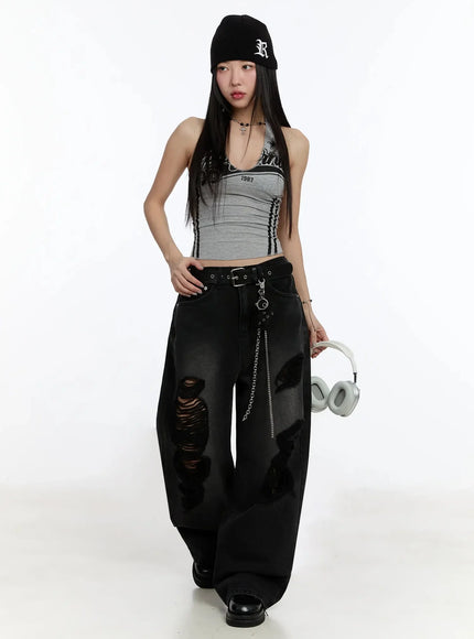 padded-graphic-print-halter-top-im513