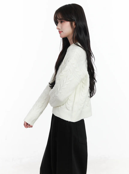 cable-knit-sweater-ij529