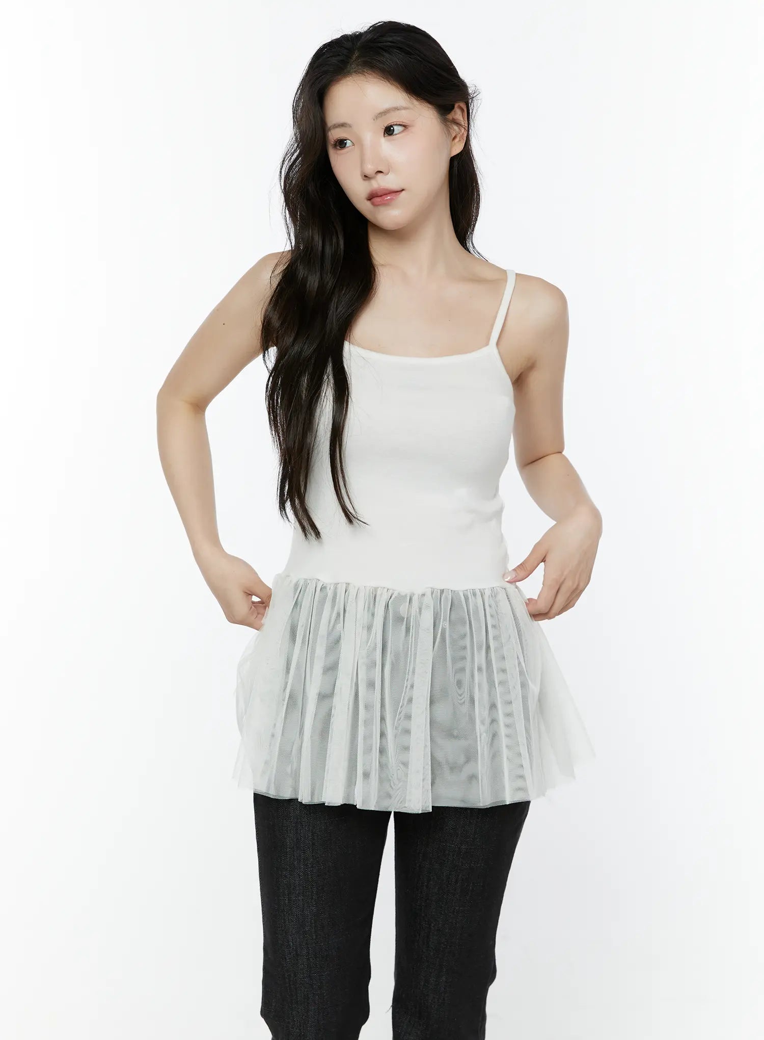 tulle-layered-cami-top-iy511