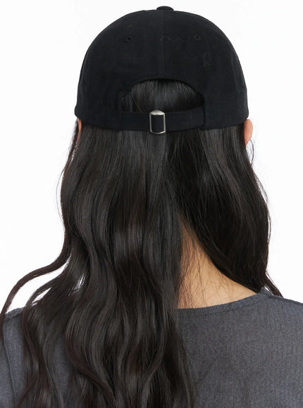 basic-graphic-embroidered-cap-cj501