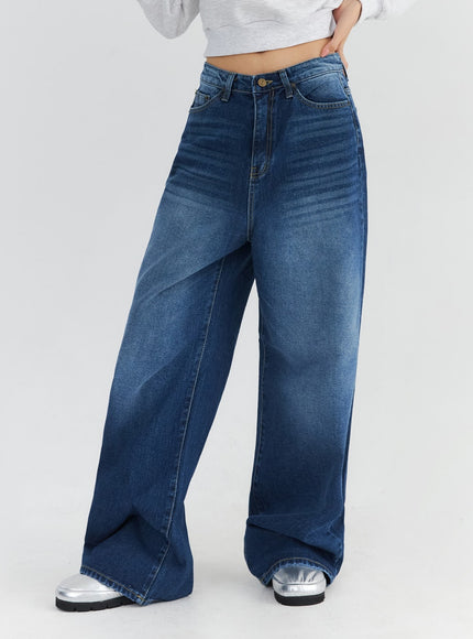 washed-blue-wide-jeans-cn301