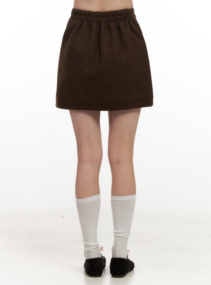 solid-chic-mini-skirt-on422