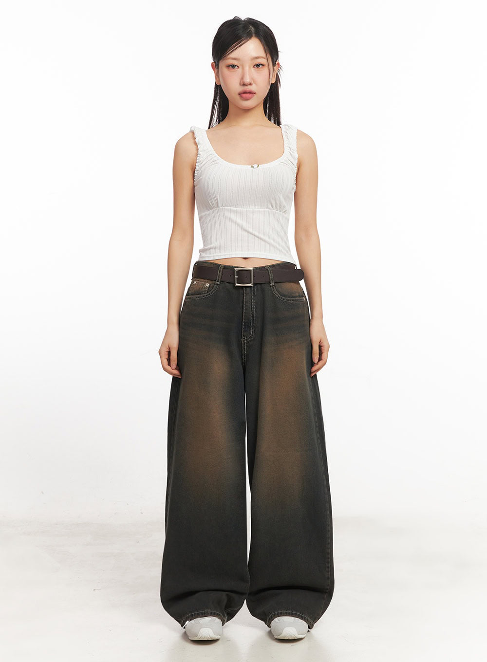 frill-shirring-crop-tank-top-ia524