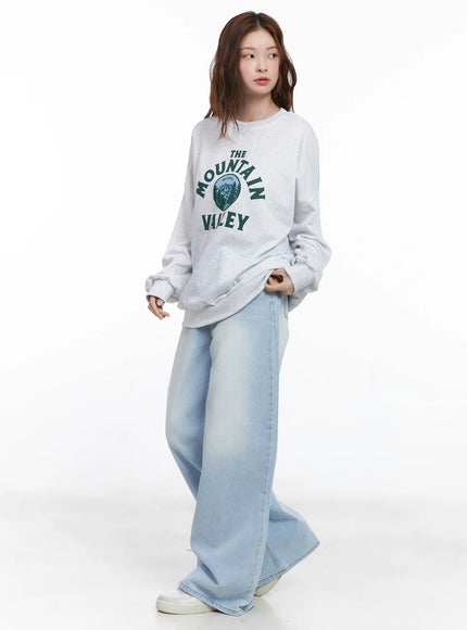 Mountain Valley Graphic Crewneck CG521