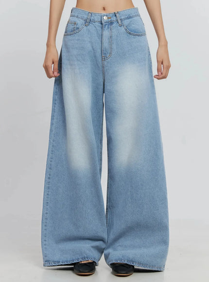 Ramos Washed Wide-Leg Jeans IS516