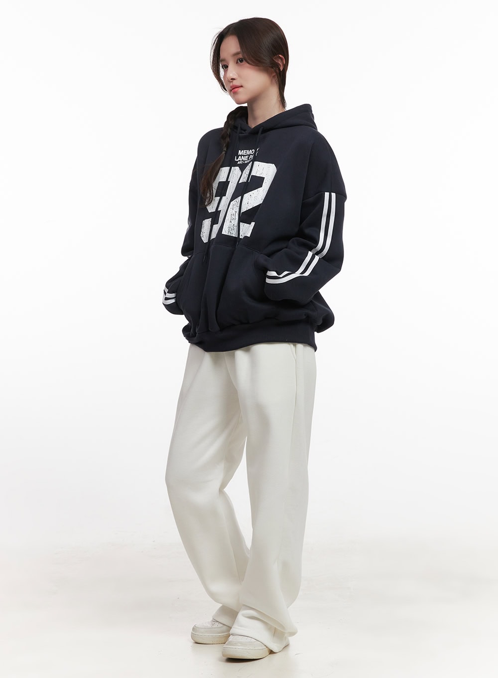 Fleece-Lined Wide-Fit Sweatpants CJ514