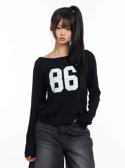 Loose Fit Boat Neck Graphic Long Sleeve Tee CF504