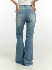 washed-bootcut-jeans-cu428