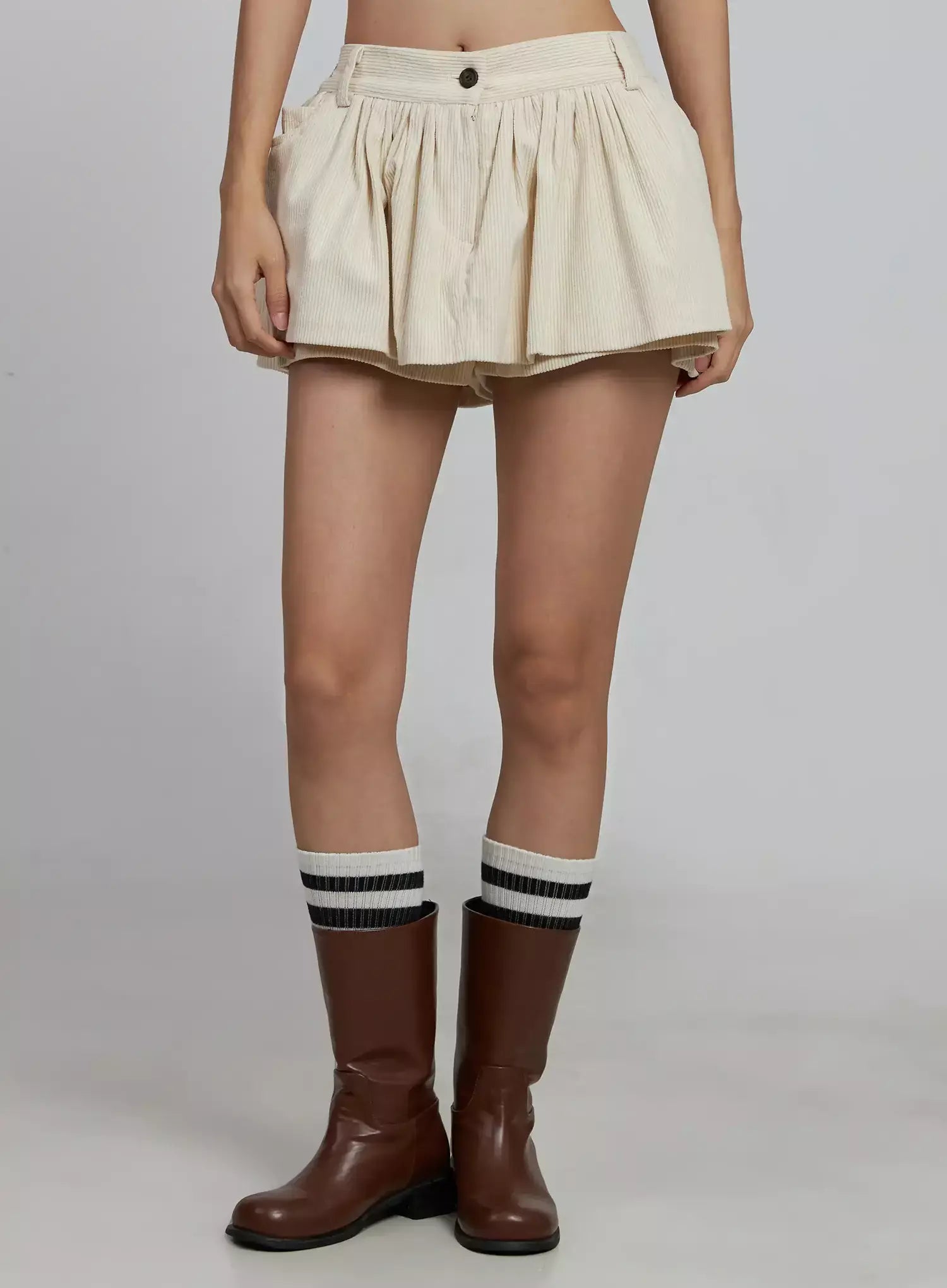 pleated-corduroy-mini-skort-im520