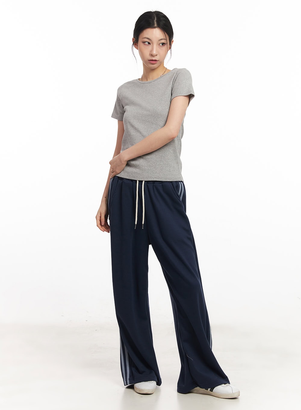 cotton-wide-leg-trackpants-ca516