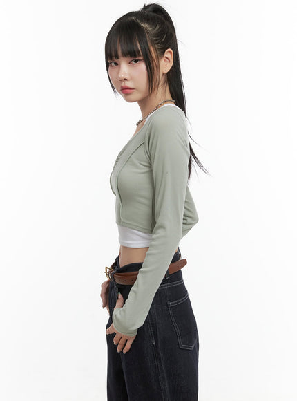 ribbed-button-v-neck-crop-top-os410