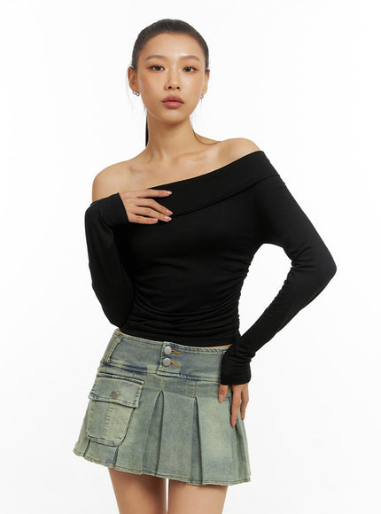 slim-off-shoulder-long-sleeve-top-ig405