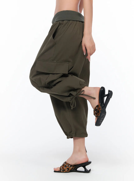 folded-cargo-bermuda-pants-ca515