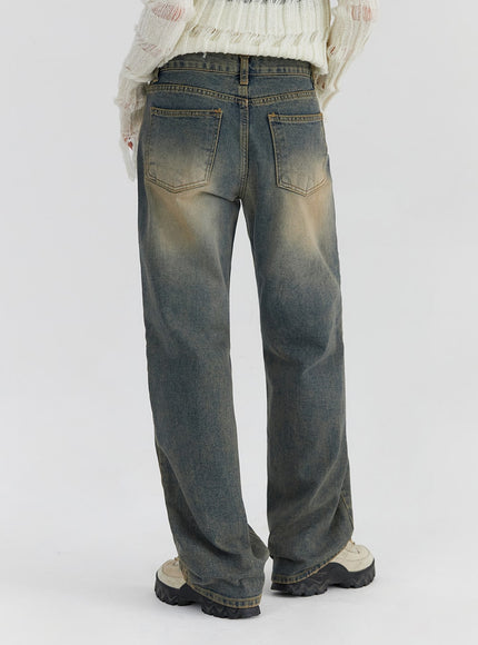 washed-straight-leg-jeans-cs326