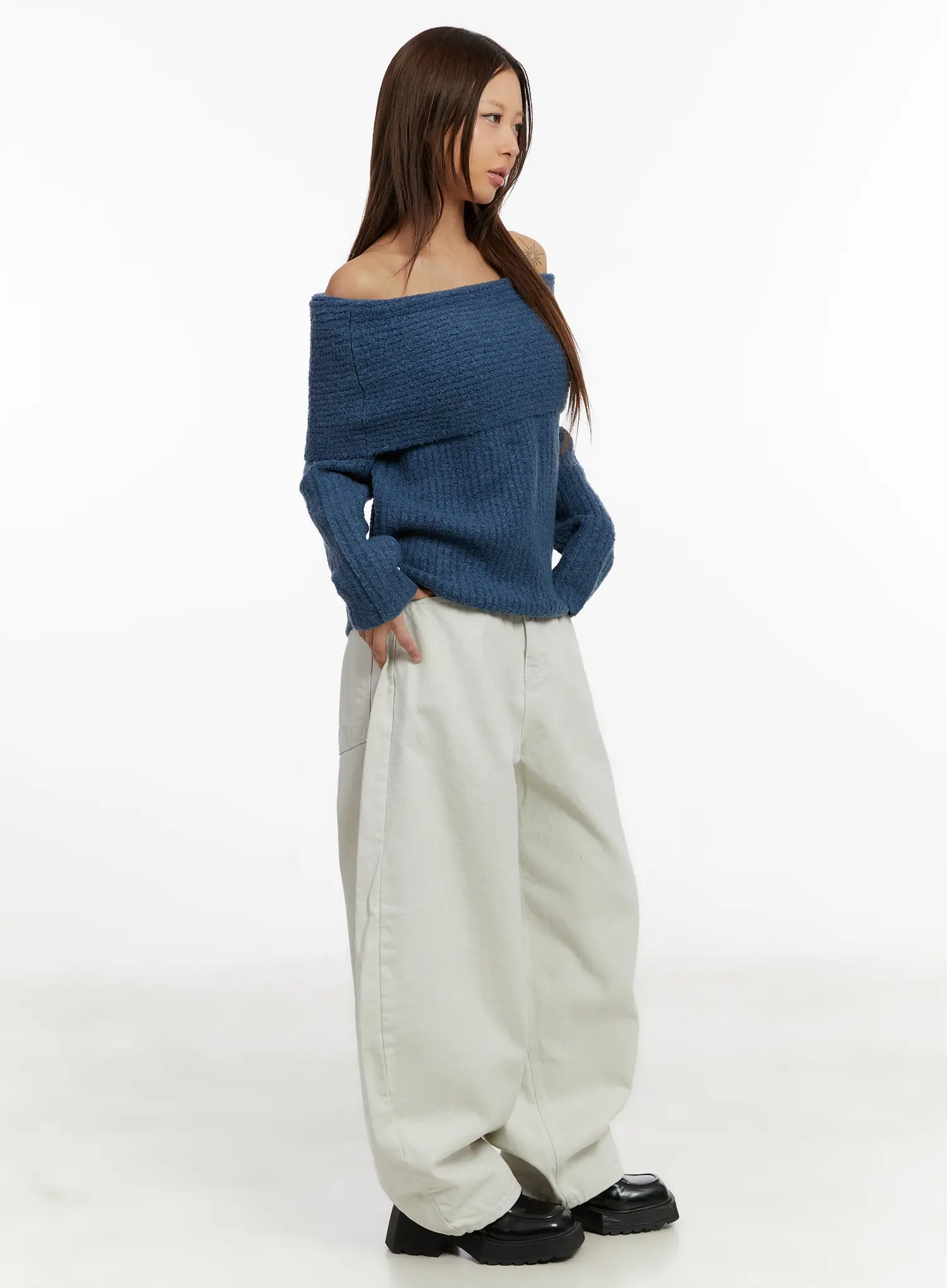 off-shoulder-buttery-knit-sweater-cd517